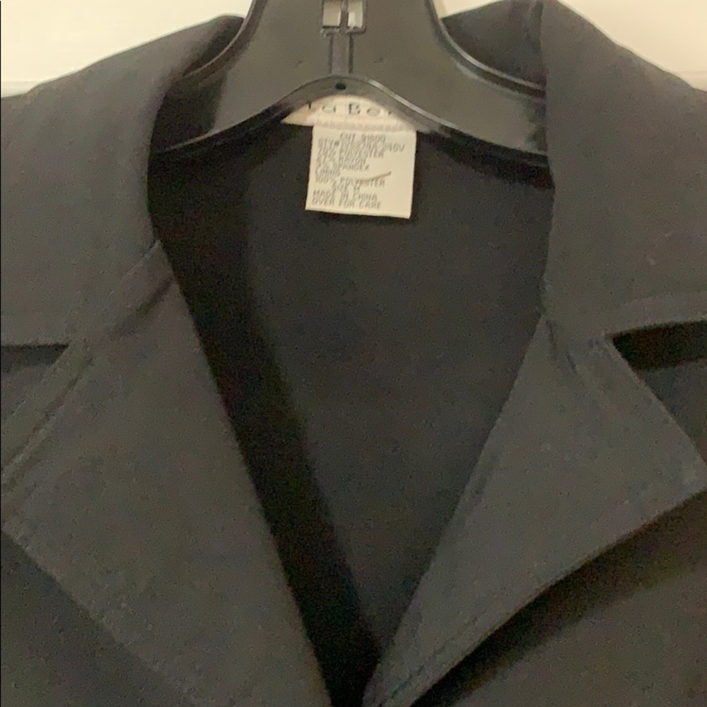Basic Black Jacket - Picture 3 of 6